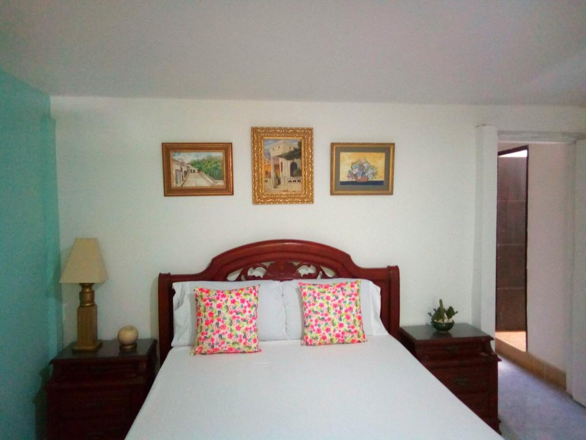 Casa Del Pintor Apartment ซันตามาร์ตา ภายนอก รูปภาพ